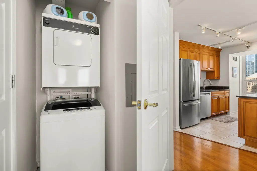 345 North La Salle Drive Chicago IL 60654