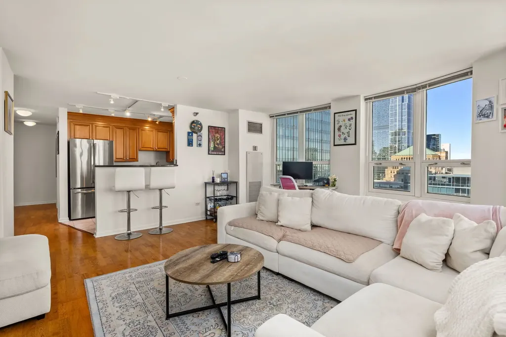 345 North La Salle Drive Chicago IL 60654