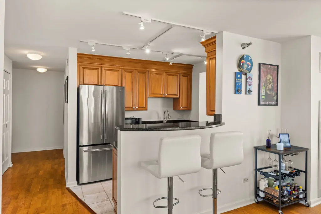345 North La Salle Drive Chicago IL 60654