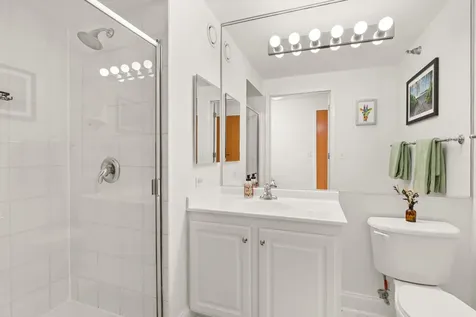 345 North La Salle Drive Chicago IL 60654