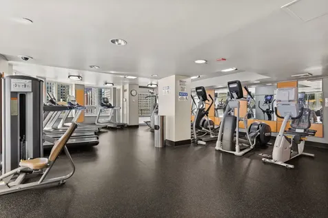 345 North La Salle Drive Chicago IL 60654