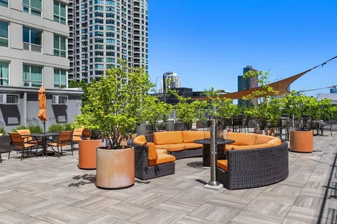 345 North La Salle Drive Chicago IL 60654