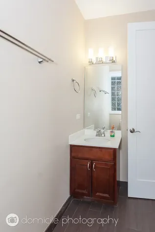 815 West Newport Avenue Chicago IL 60657