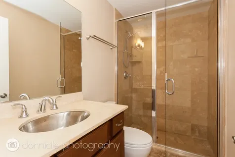 815 West Newport Avenue Chicago IL 60657