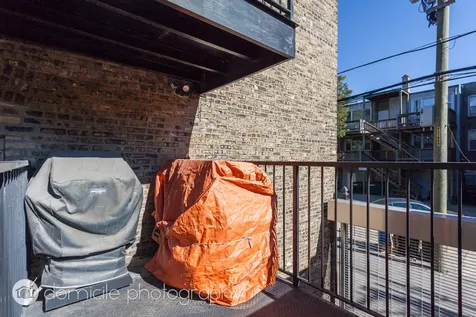 815 West Newport Avenue Chicago IL 60657