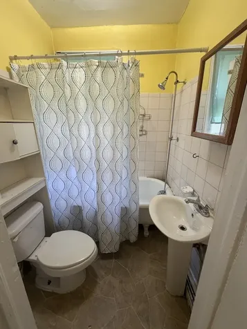 13932 South Chippewa Avenue Burnham IL 60633
