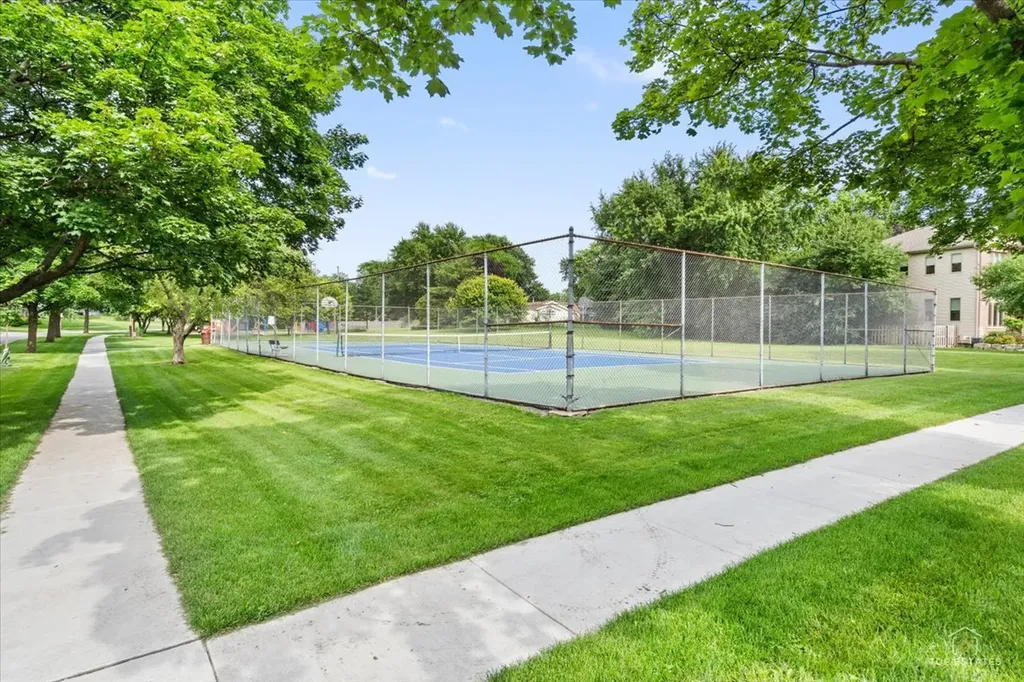 231 Webster Lane Schaumburg IL 60193