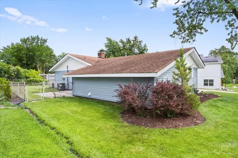 231 Webster Lane Schaumburg IL 60193