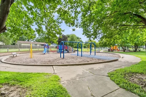 231 Webster Lane Schaumburg IL 60193