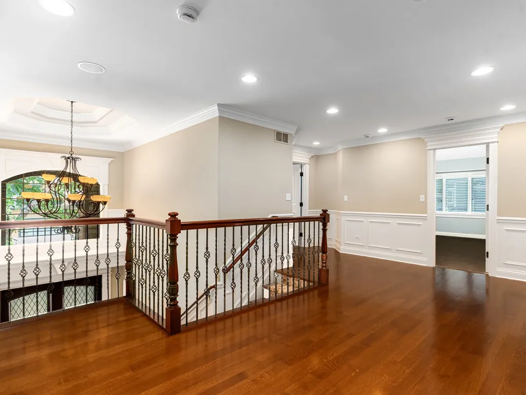 434 West Benton Avenue Naperville IL 60540