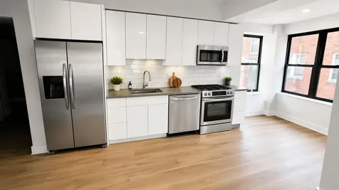 4830 West Belle Plaine Avenue Chicago IL 60641
