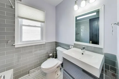 5419 North Monitor Avenue Chicago IL 60630