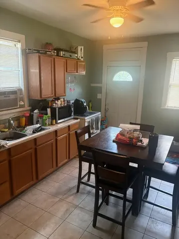 1910 West Butler Street Peoria IL 61605