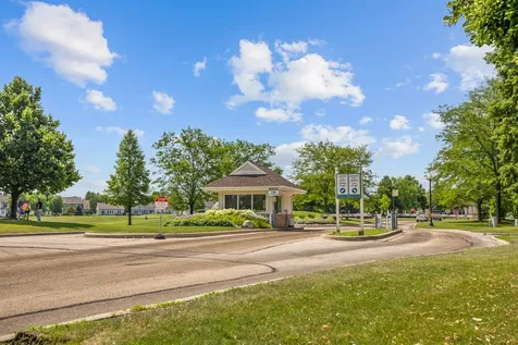 16530 Grandwood Lake Drive Crest Hill IL 60403
