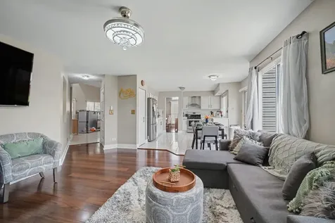 836 Tallgrass Drive Bartlett IL 60103
