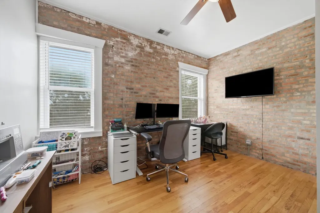 3358 West Hutchinson Street Chicago IL 60618