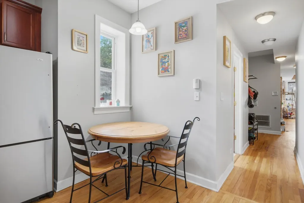 3358 West Hutchinson Street Chicago IL 60618