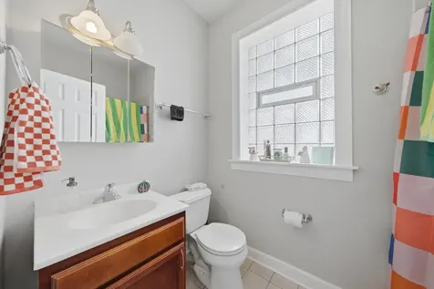3358 West Hutchinson Street Chicago IL 60618
