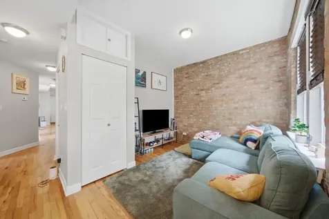 3358 West Hutchinson Street Chicago IL 60618