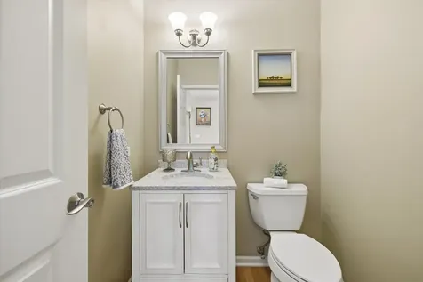 8709 Shade Tree Circle Crystal Lake IL 60014