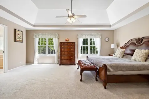 8709 Shade Tree Circle Crystal Lake IL 60014