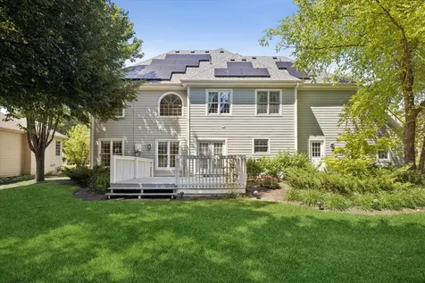 8709 Shade Tree Circle Crystal Lake IL 60014