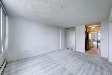 8809 West Golf Road Niles IL 60714