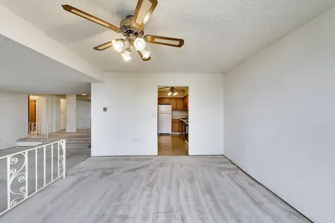 8809 West Golf Road Niles IL 60714
