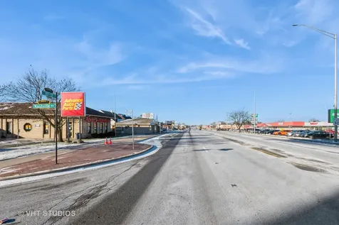 6601 111 Street W Worth IL 60482