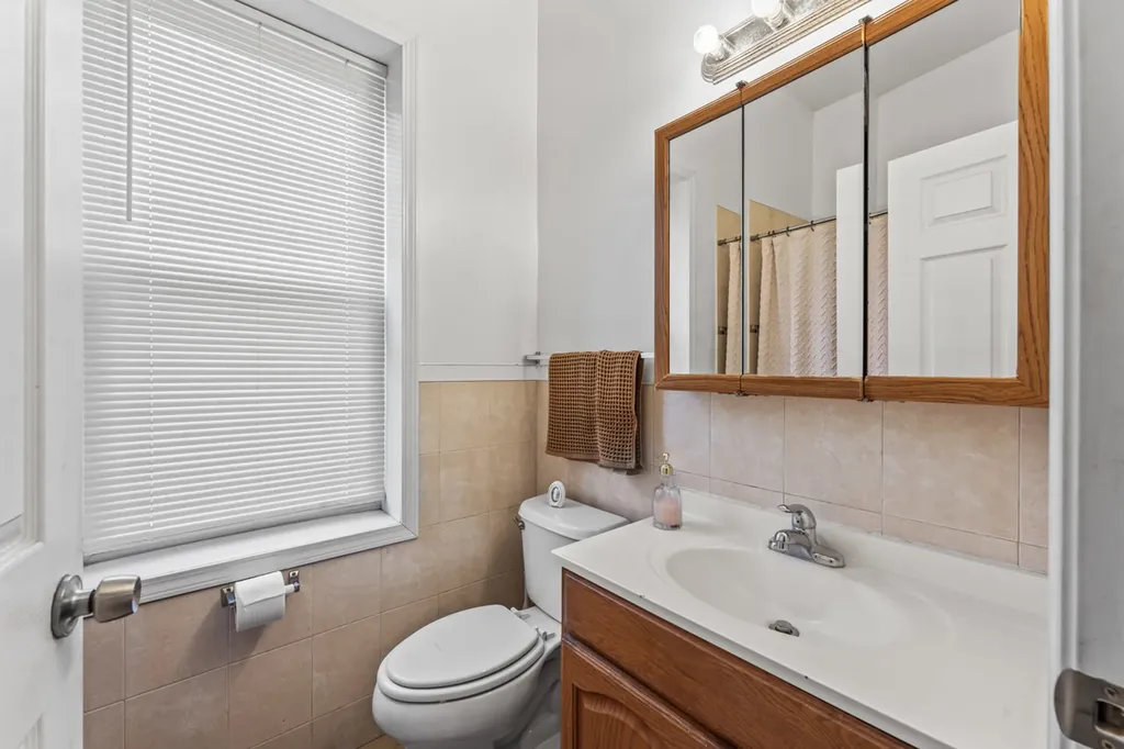 2713 South Crowell Street Chicago IL 60608