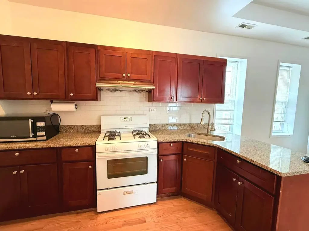 2713 South Crowell Street Chicago IL 60608