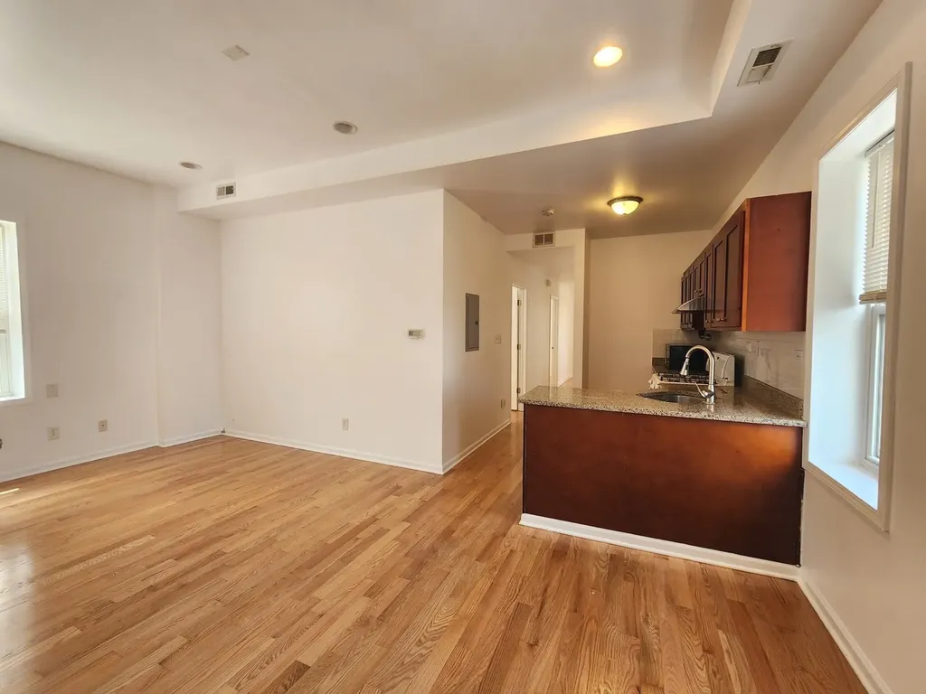 2713 South Crowell Street Chicago IL 60608
