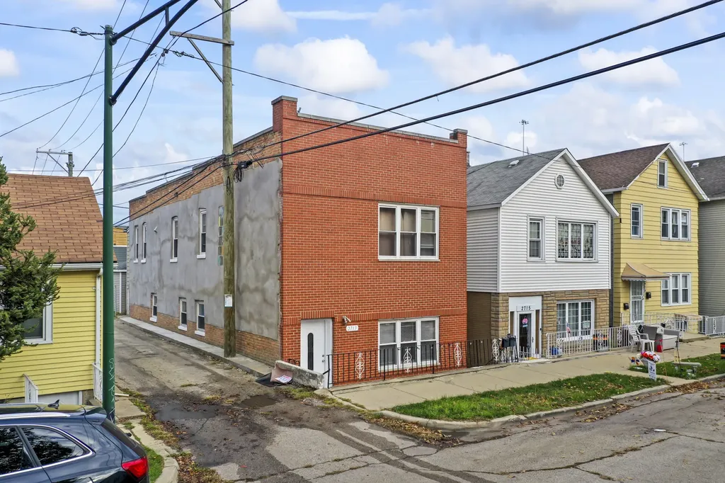 2713 South Crowell Street Chicago IL 60608