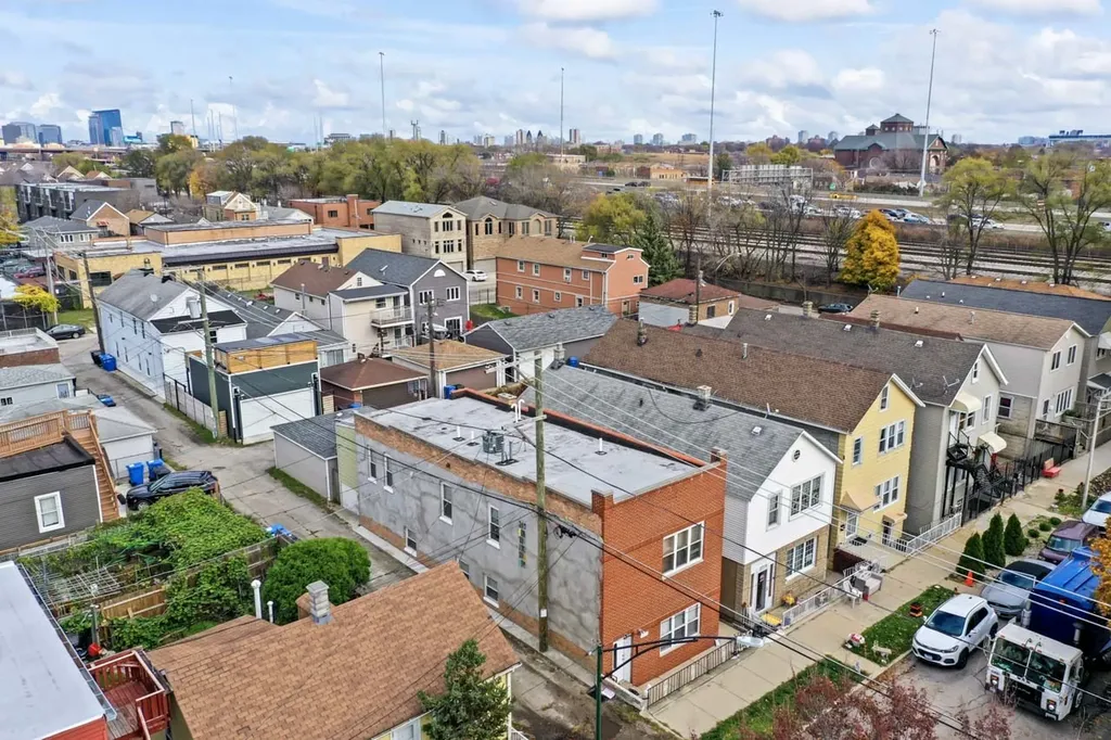 2713 South Crowell Street Chicago IL 60608