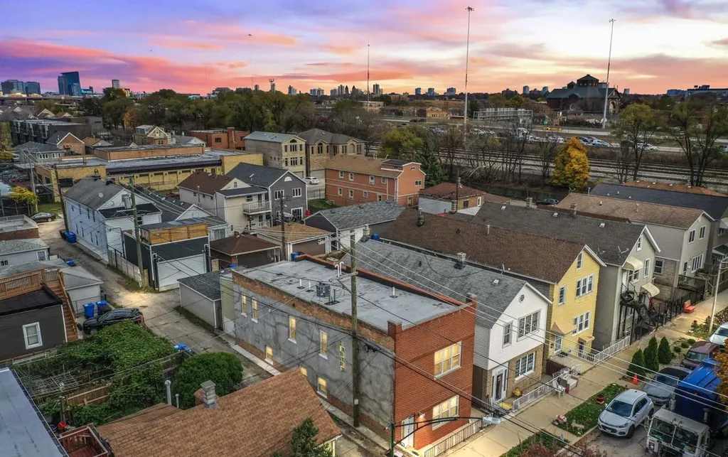 2713 South Crowell Street Chicago IL 60608