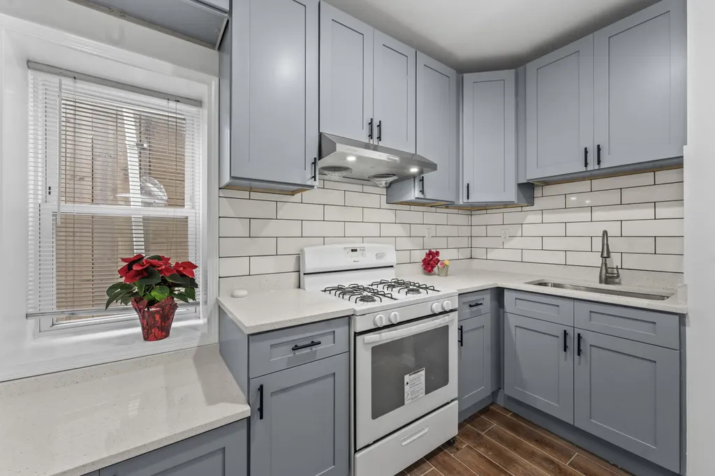 2713 South Crowell Street Chicago IL 60608