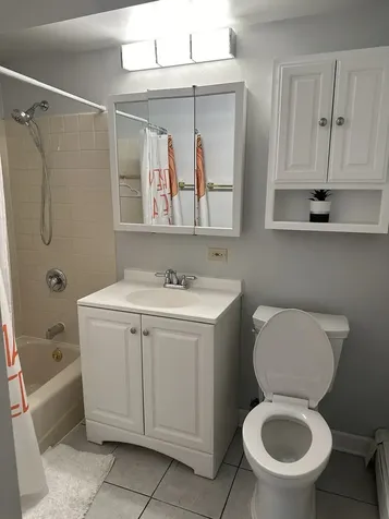 4939 South Dorchester Avenue Chicago IL 60615