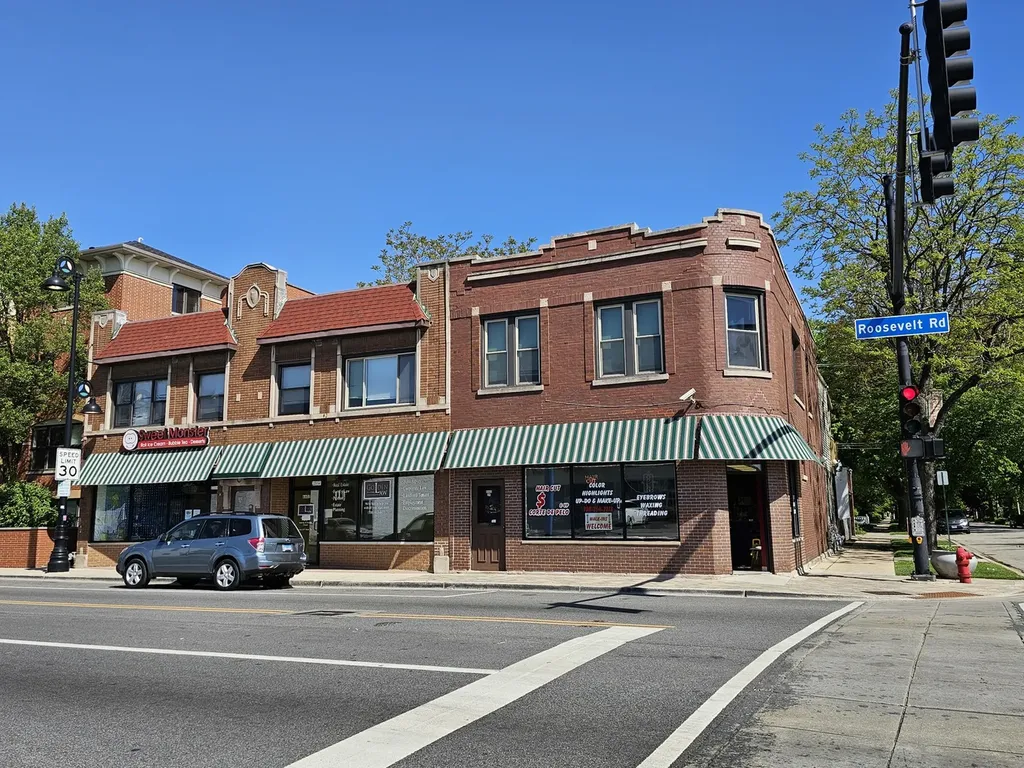 6600-04 West Roosevelt Road W Oak Park IL 60304