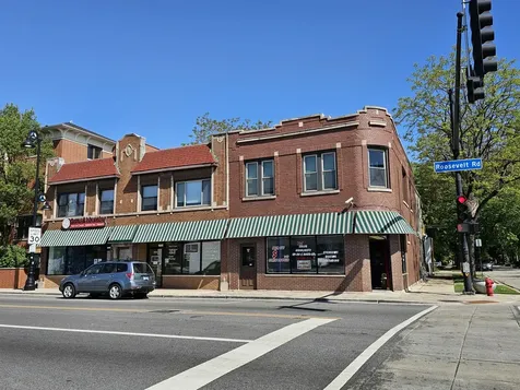 6600-04 West Roosevelt Road W Oak Park IL 60304