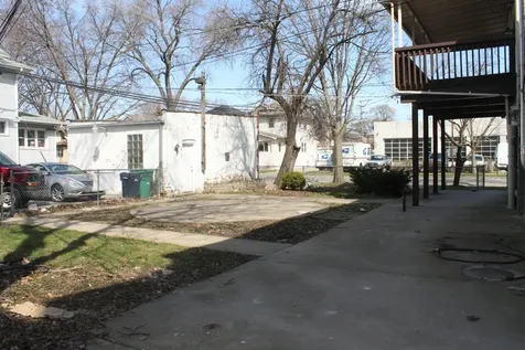 6600-04 West Roosevelt Road W Oak Park IL 60304