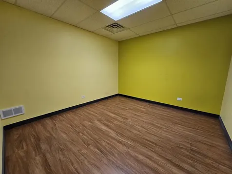 6600-04 West Roosevelt Road W Oak Park IL 60304