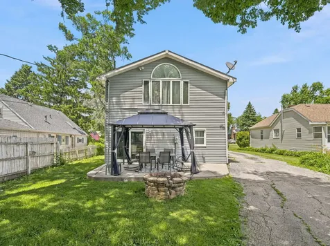 16W583 2ND Court Bensenville IL 60106