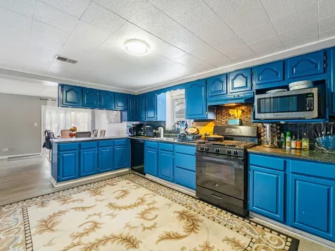 16W583 2ND Court Bensenville IL 60106