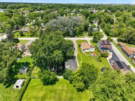 16W583 2ND Court Bensenville IL 60106