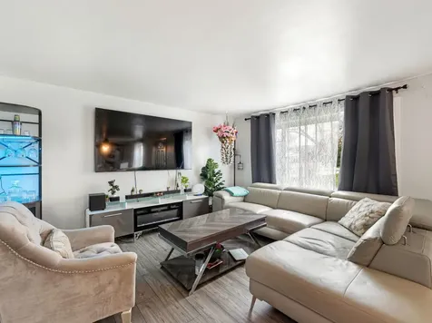 16W583 2ND Court Bensenville IL 60106