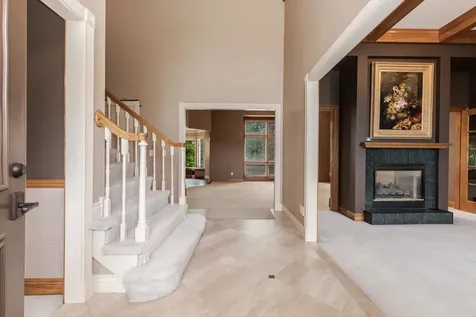 17 Smokey Court Bloomington IL 61704