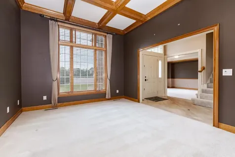 17 Smokey Court Bloomington IL 61704