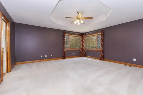 17 Smokey Court Bloomington IL 61704