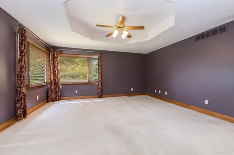 17 Smokey Court Bloomington IL 61704