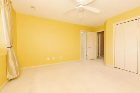 17 Smokey Court Bloomington IL 61704